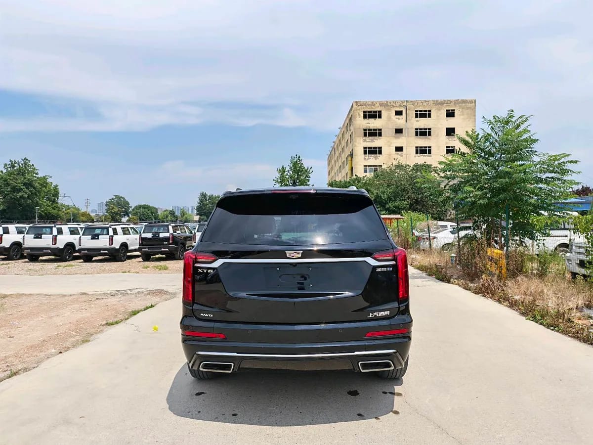 Cadillac XT6 2022 2.0T 8