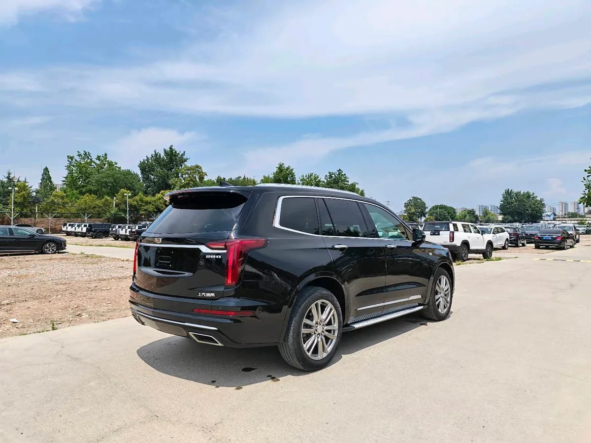 Cadillac XT6 2022 2.0T 9