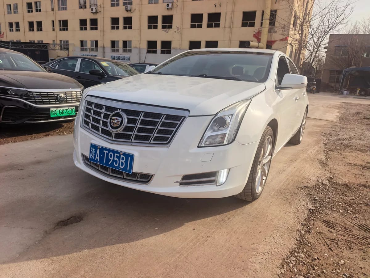 Cadillac XTS 2013 28T