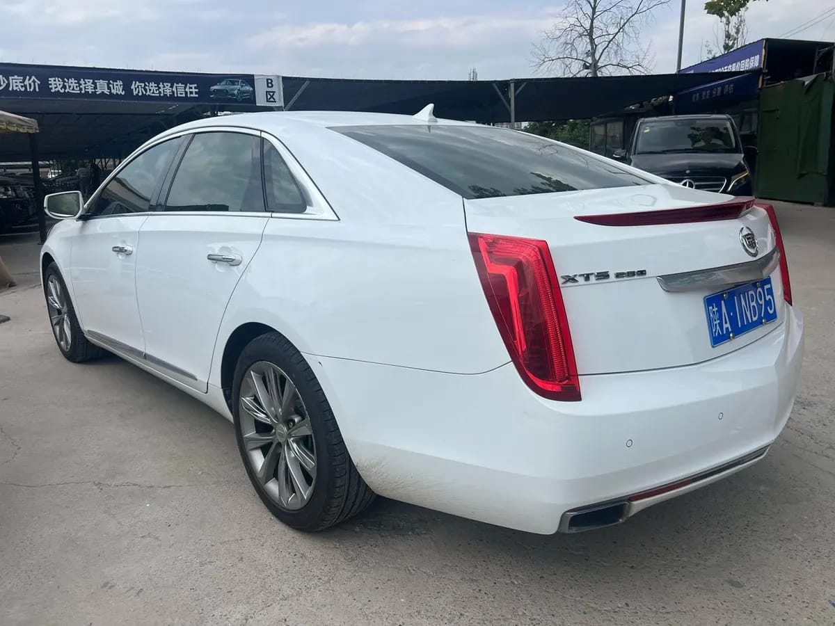 Cadillac XTS 2014 28T 6