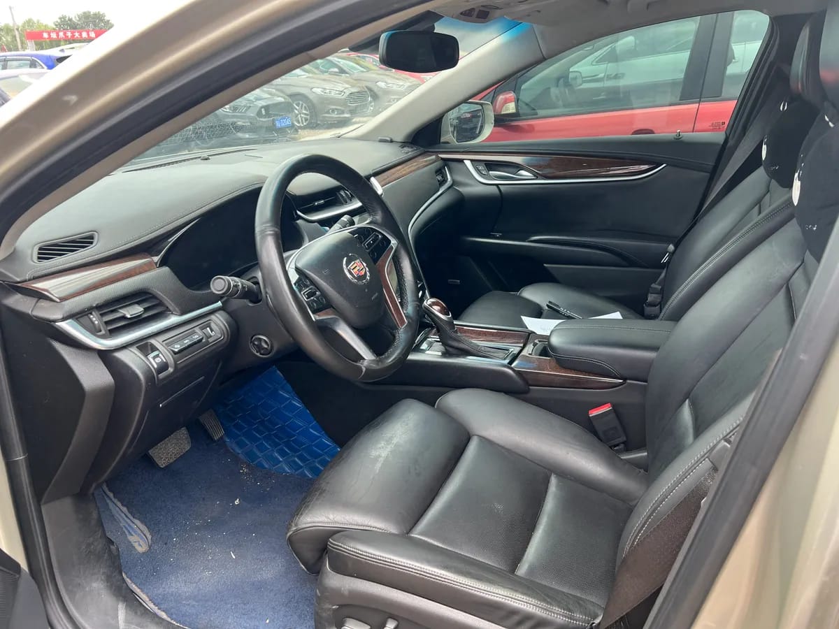 Cadillac XTS 2014 28T 3