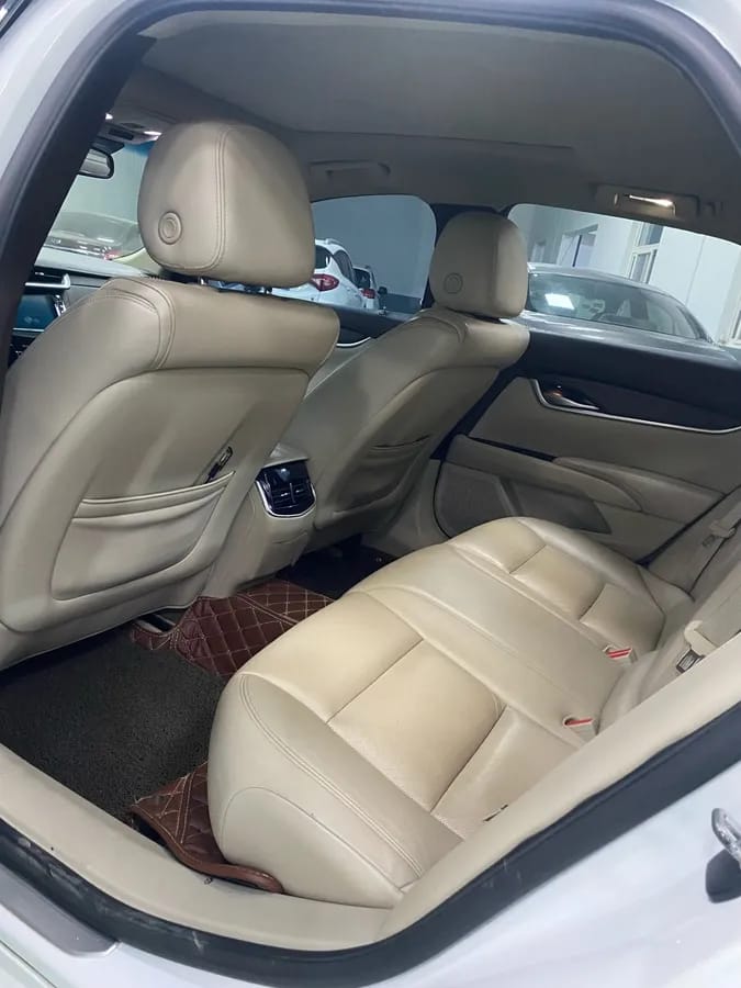 Cadillac XTS 2016 28T 8