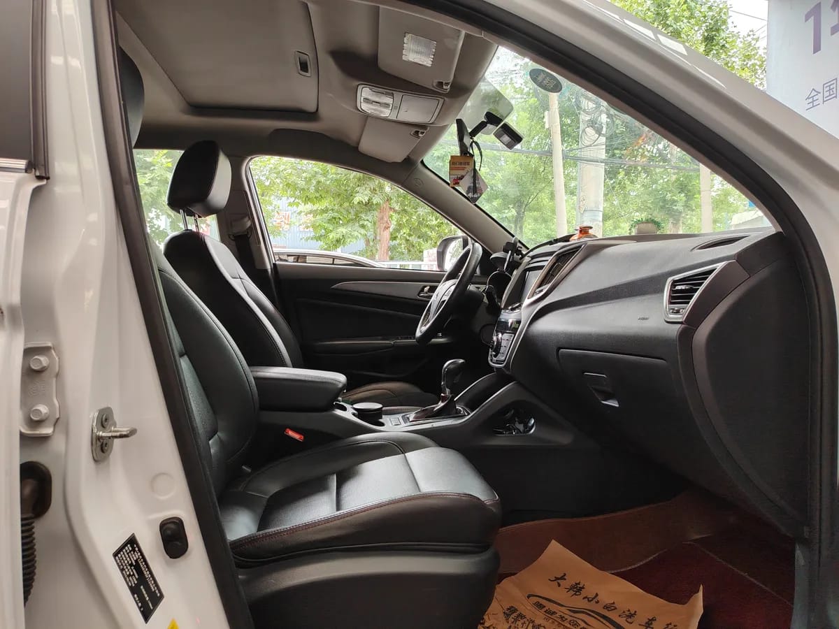 Changan CS75 2014 1.8T V 8