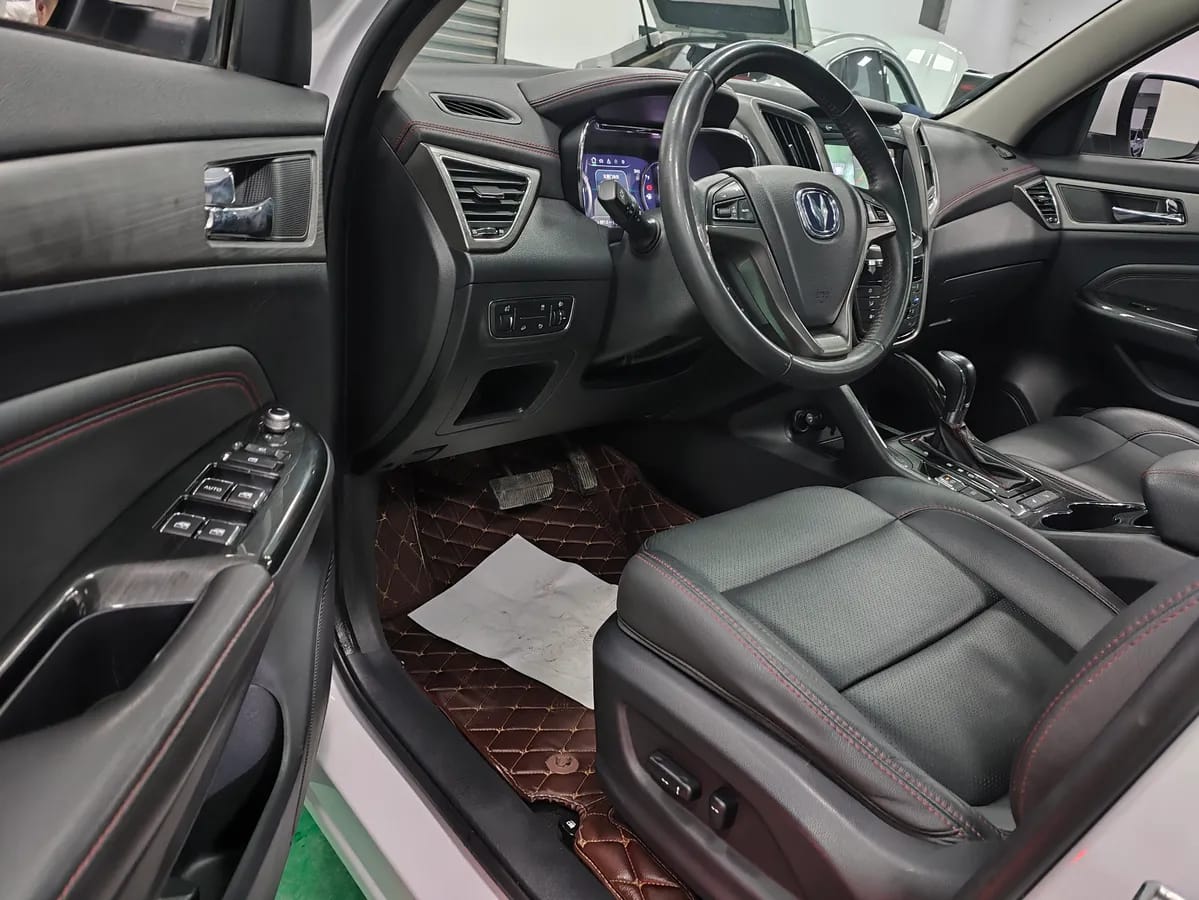 Changan CS75 2017 1.5T 4