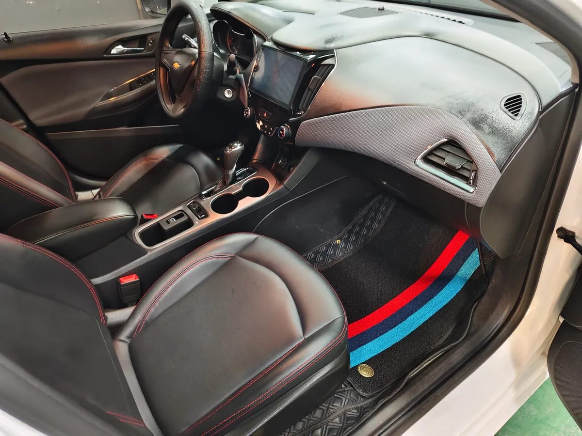 Chevrolet 2018 320 4