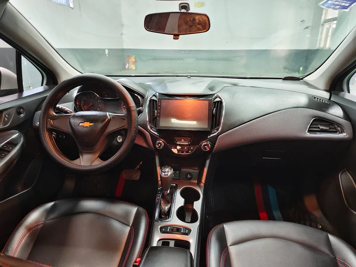 Chevrolet 2018 320 7