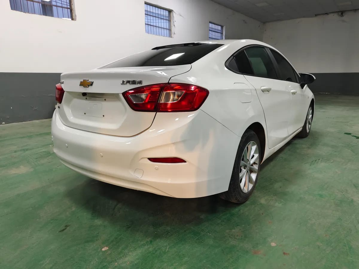 Chevrolet 2018 320 9