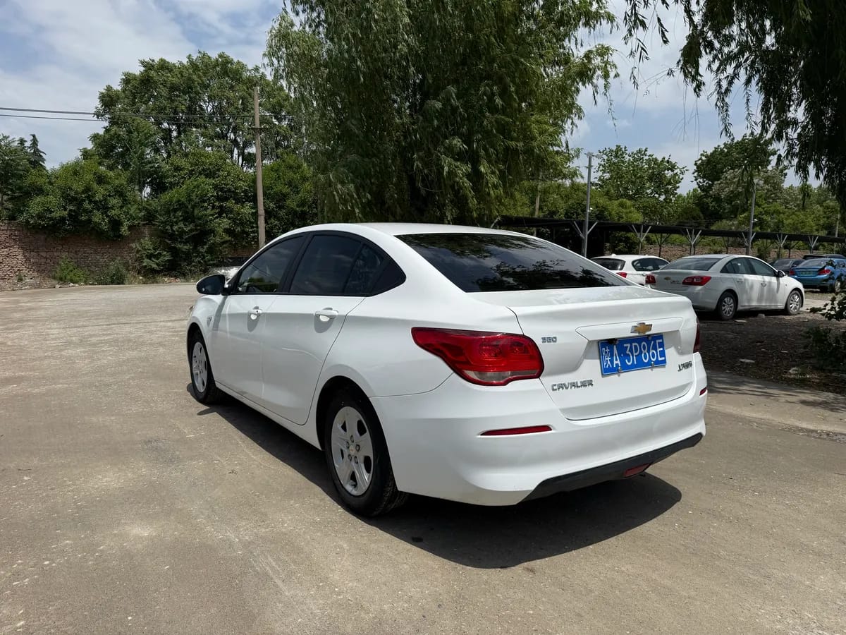 Chevrolet 2019 320 5