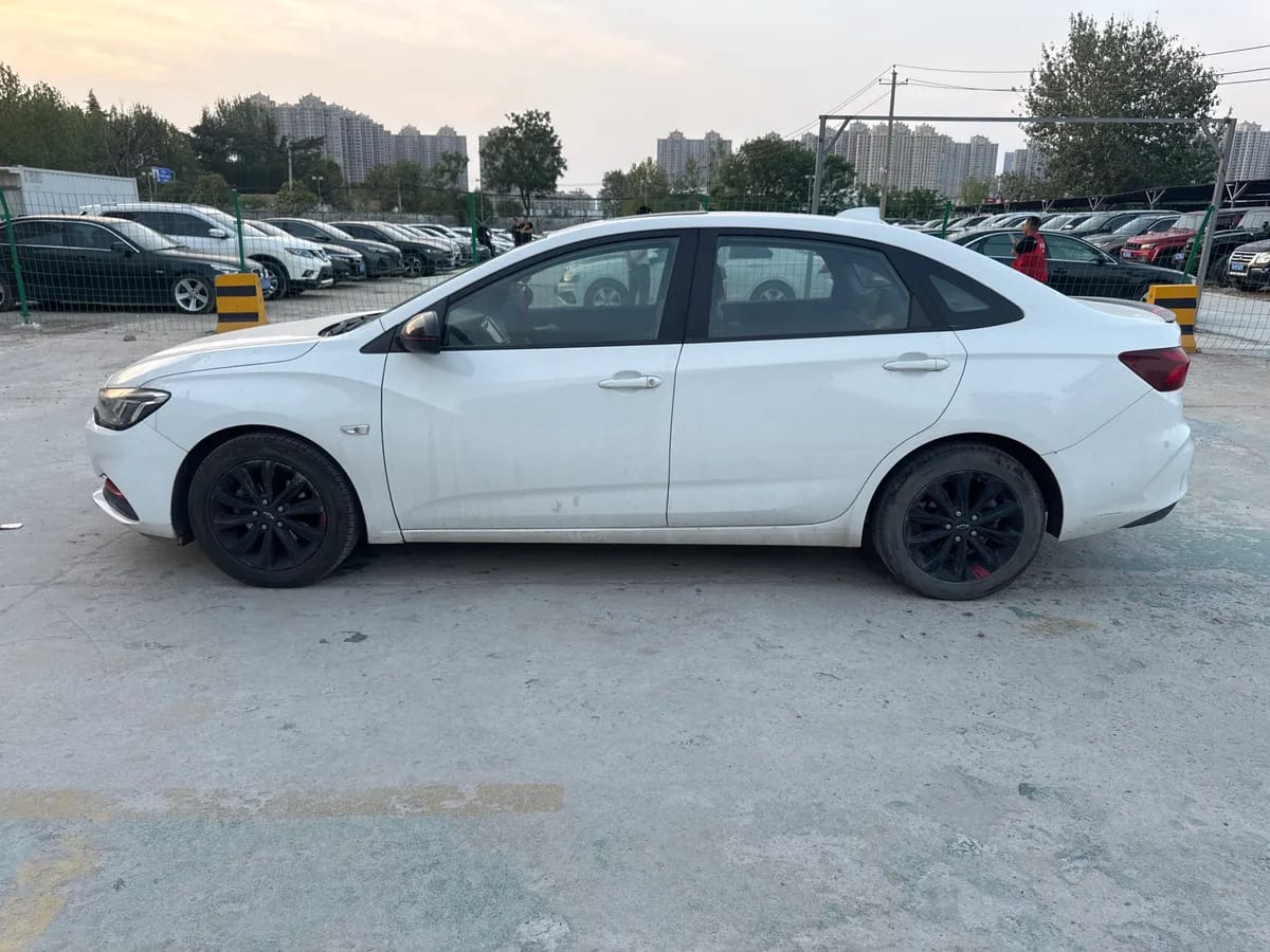 Chevrolet 2019 Redline 320T VI 10