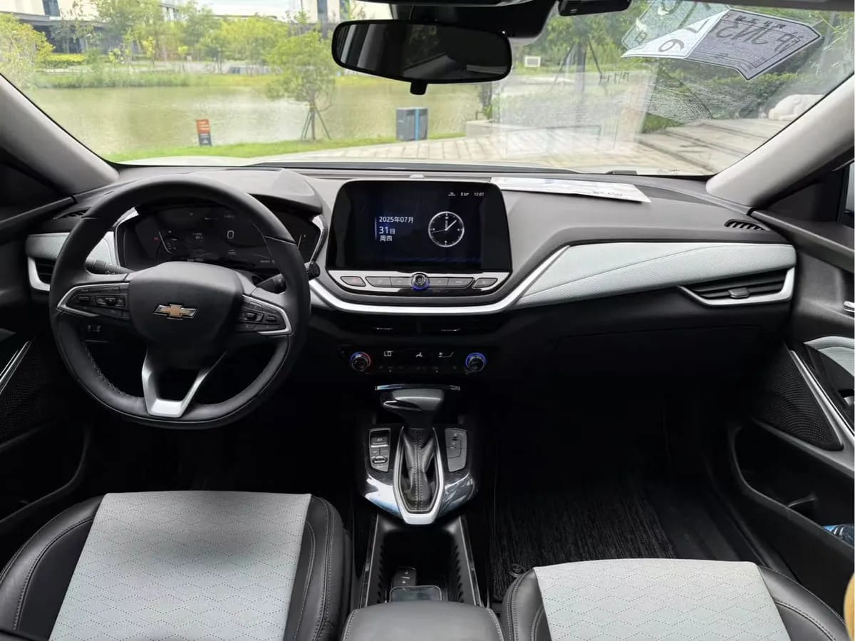 Chevrolet 2022 Plus 8