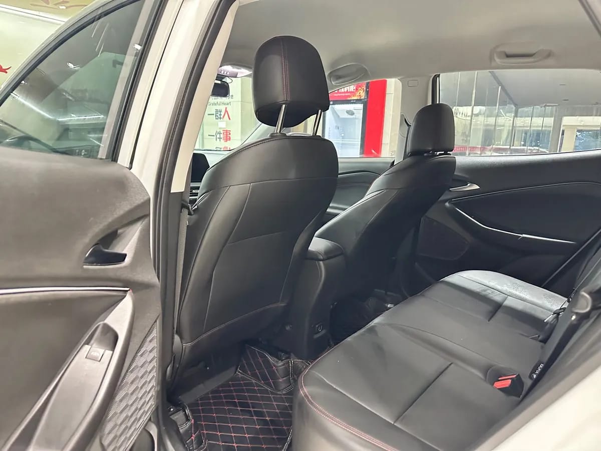 Chevrolet 2022 RS 1.5T CVT 6