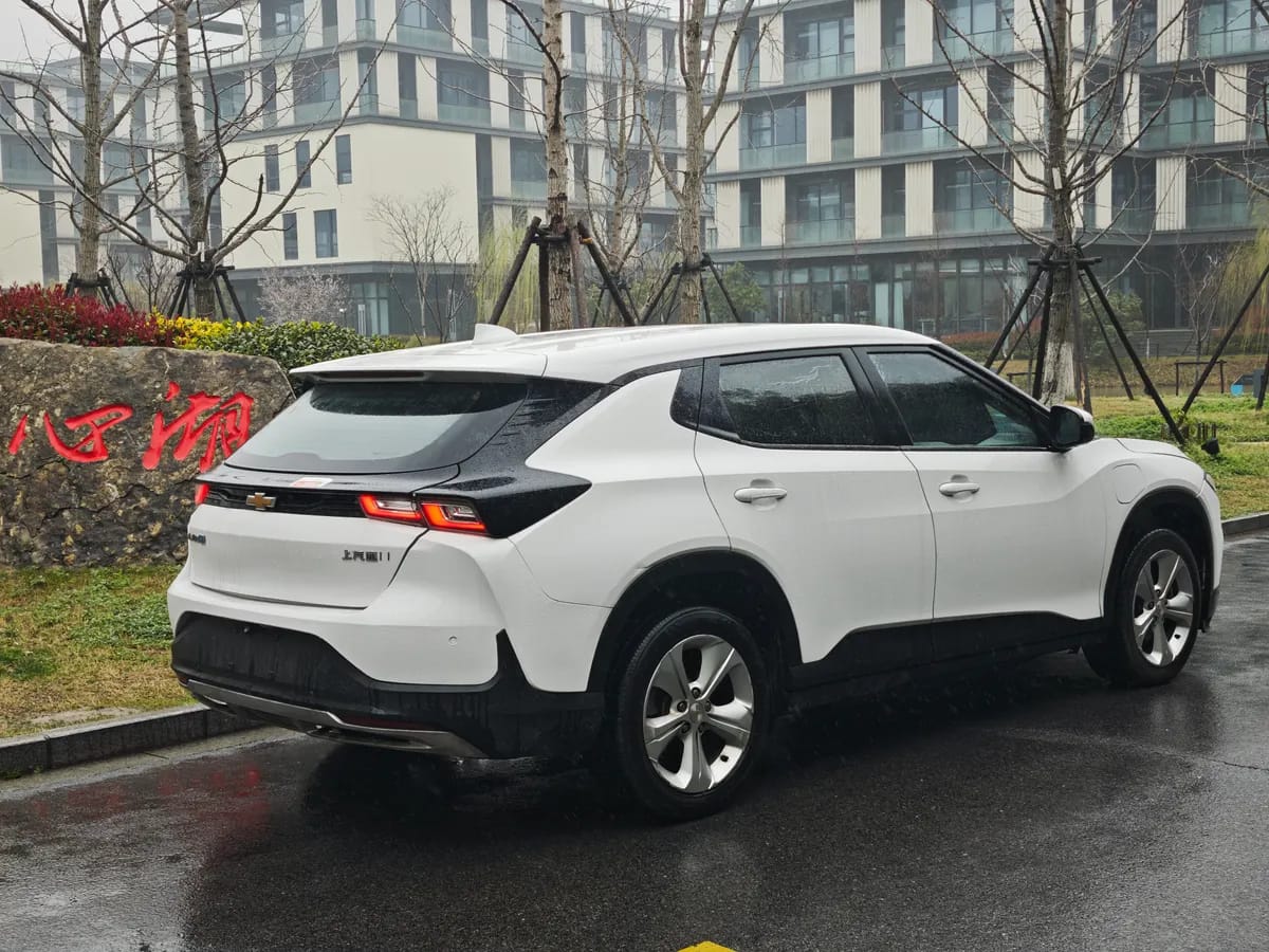 Chevrolet 2022 6