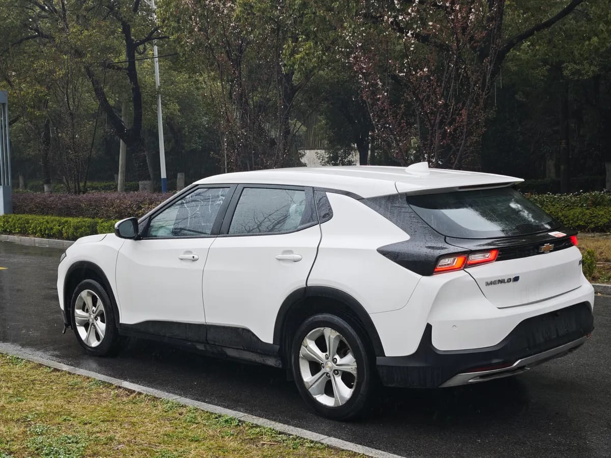 Chevrolet 2022 8
