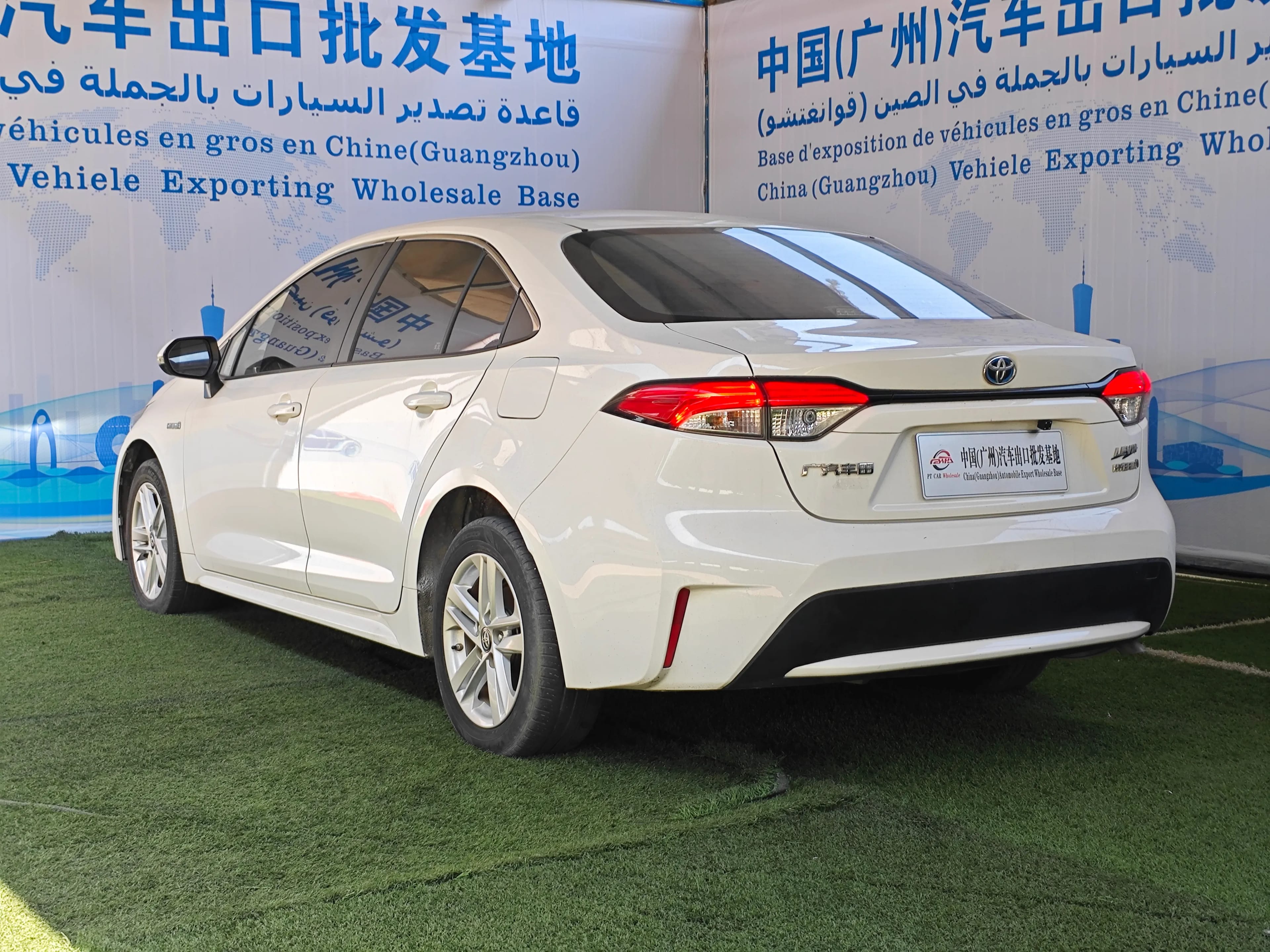 Toyota Levin Hybrid 4