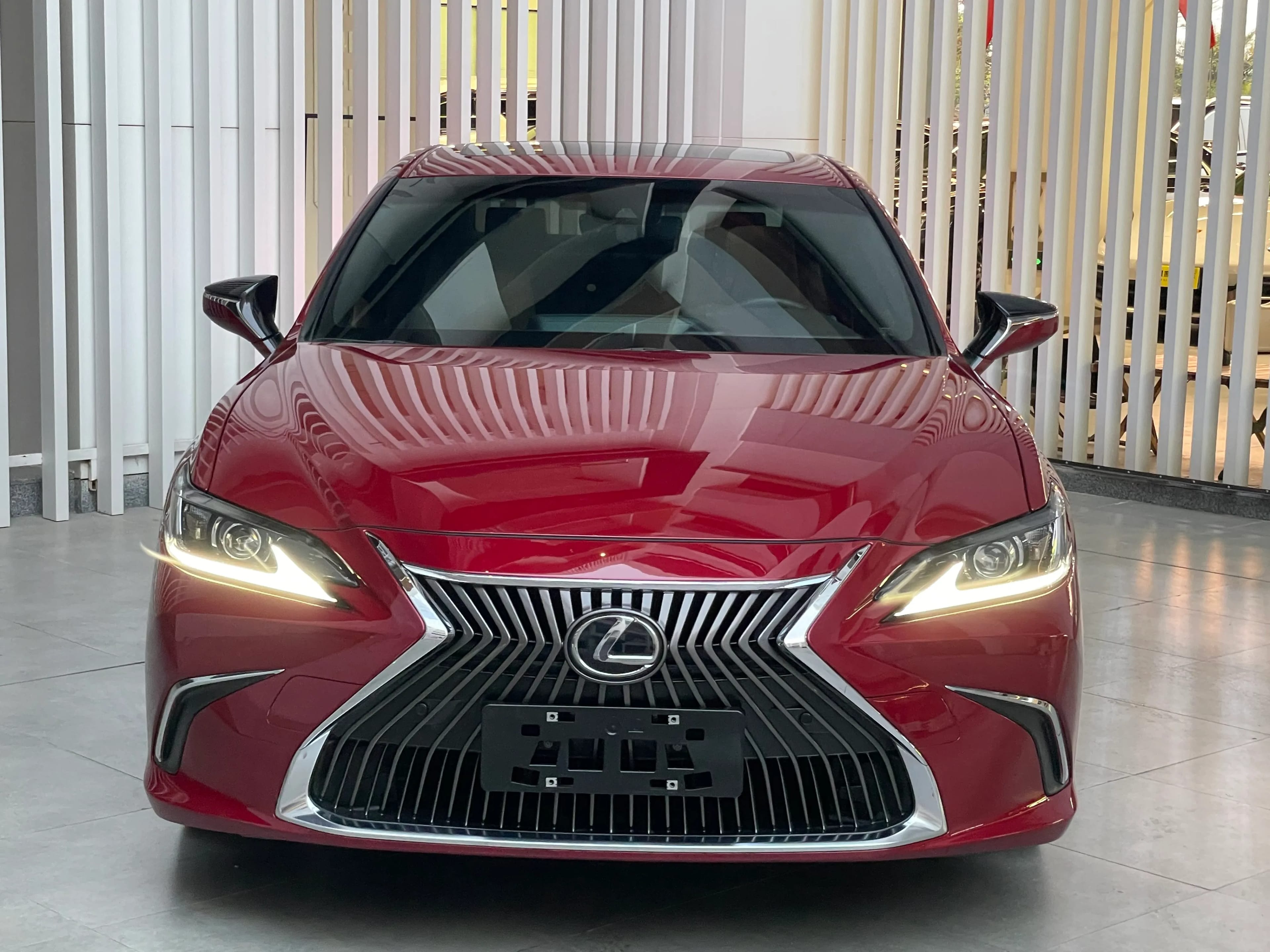 Lexus ES 2020 2