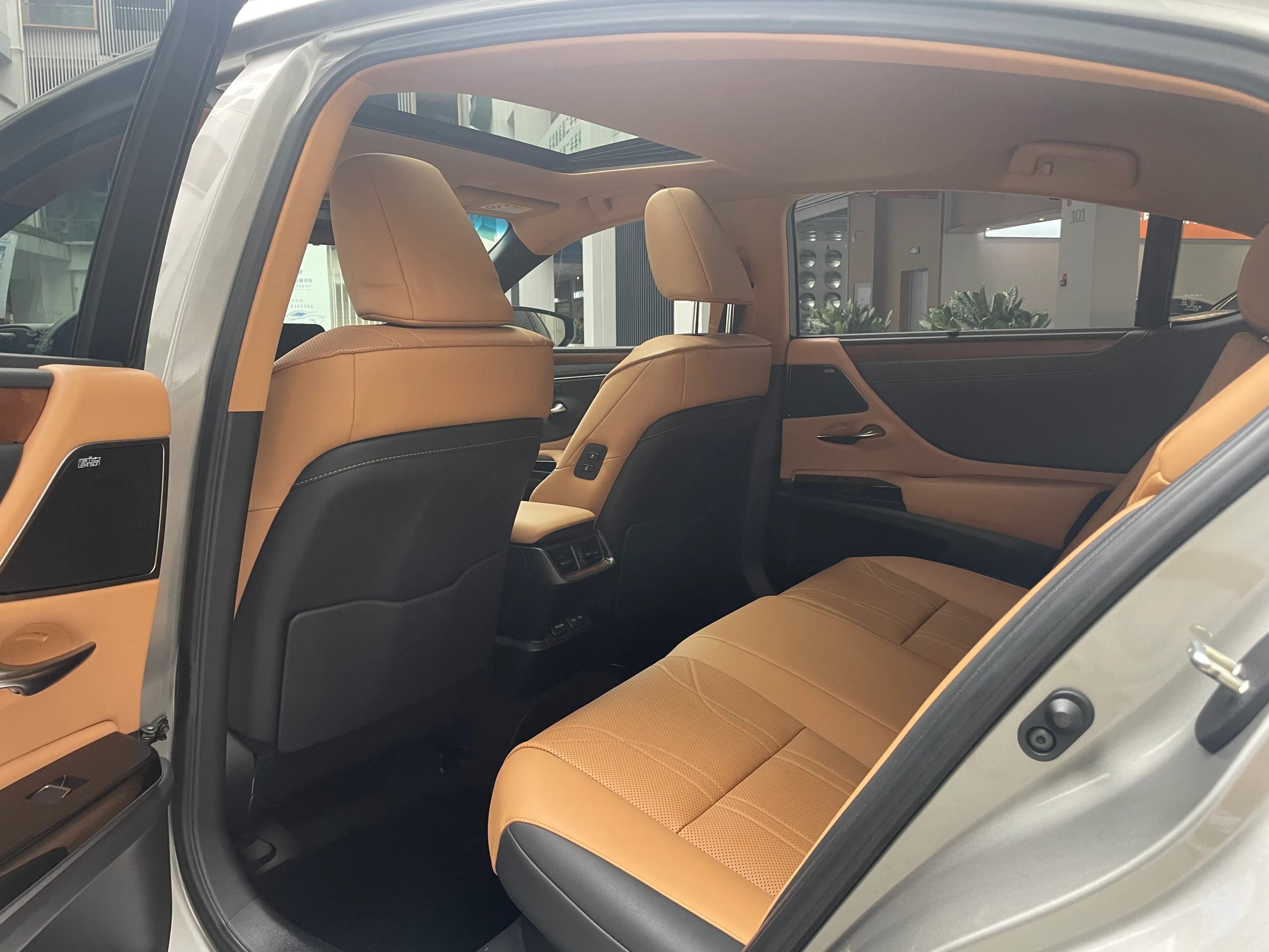 Lexus ES 2021 5