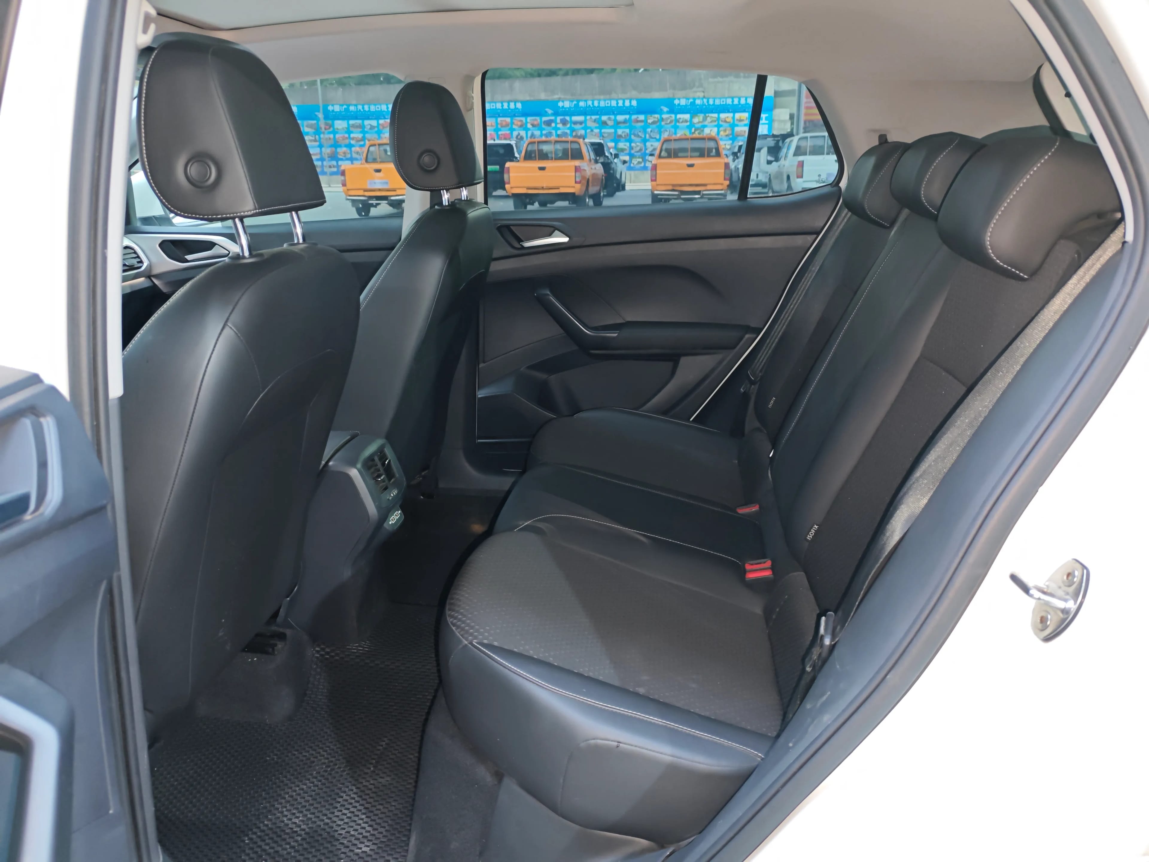 Volkswagen Tacqua 5