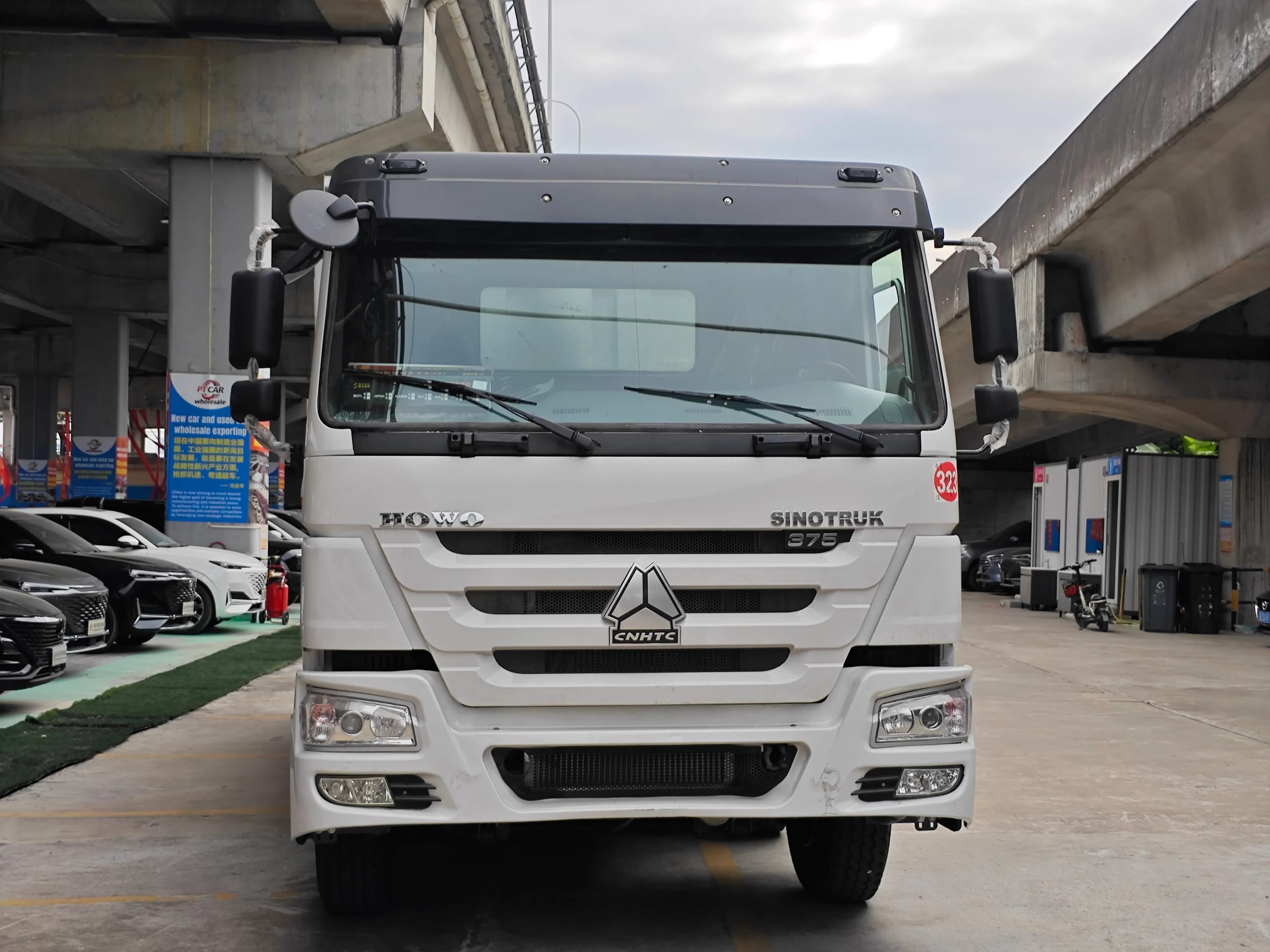 Sinotruk 8 4