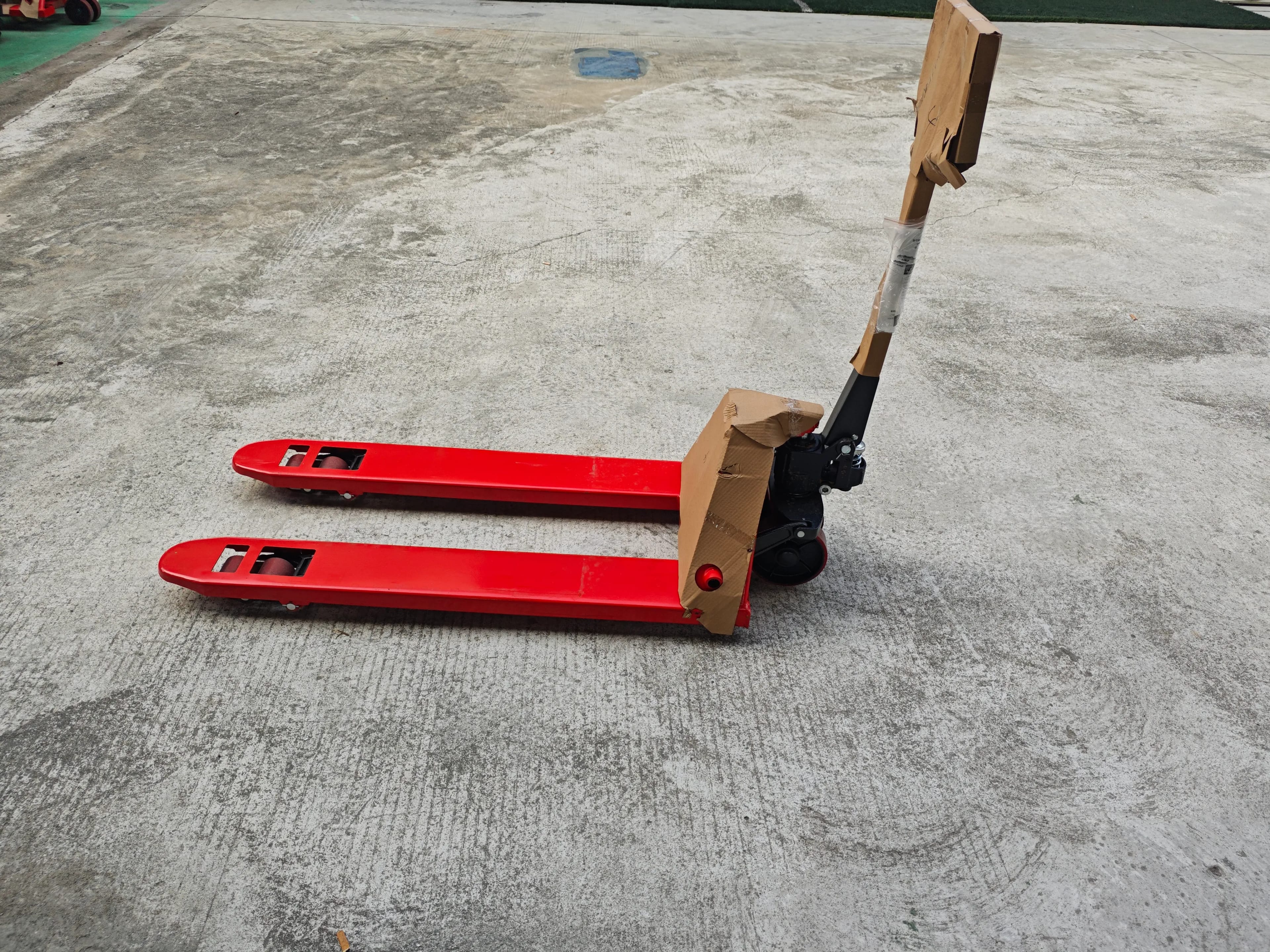 MT Hydraulic Pallet Truck