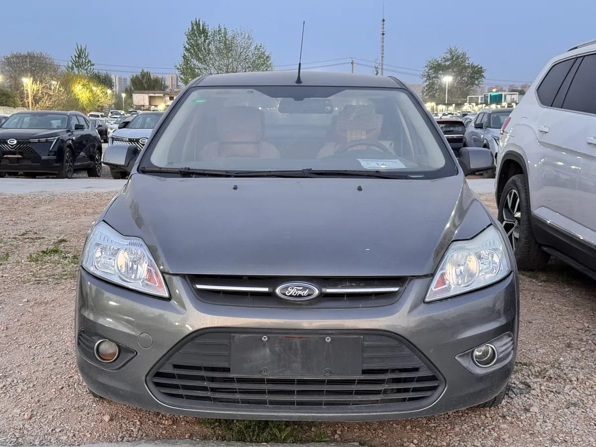 Ford Focus 2013 1