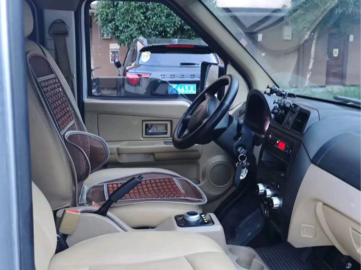 Dongfeng EC36 2021 8