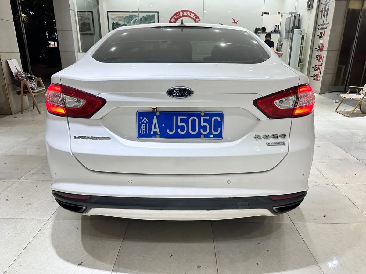 Ford �� 2013 1.5L GTDi180 8