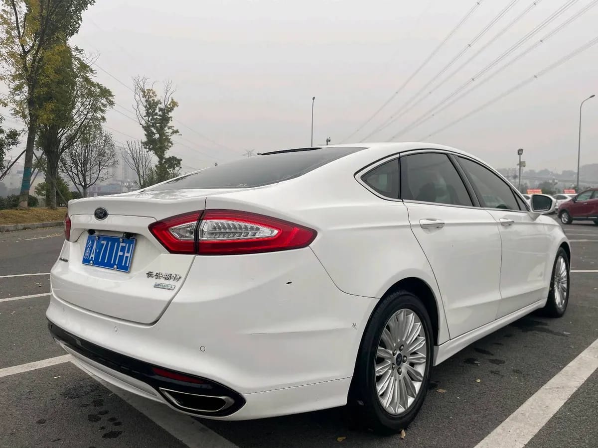 Ford 2013 2.0L GTDi240 8