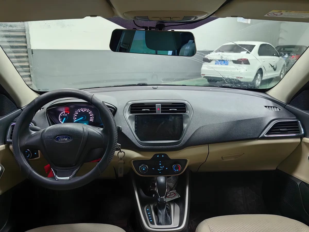 Ford 2015 1.5L 8