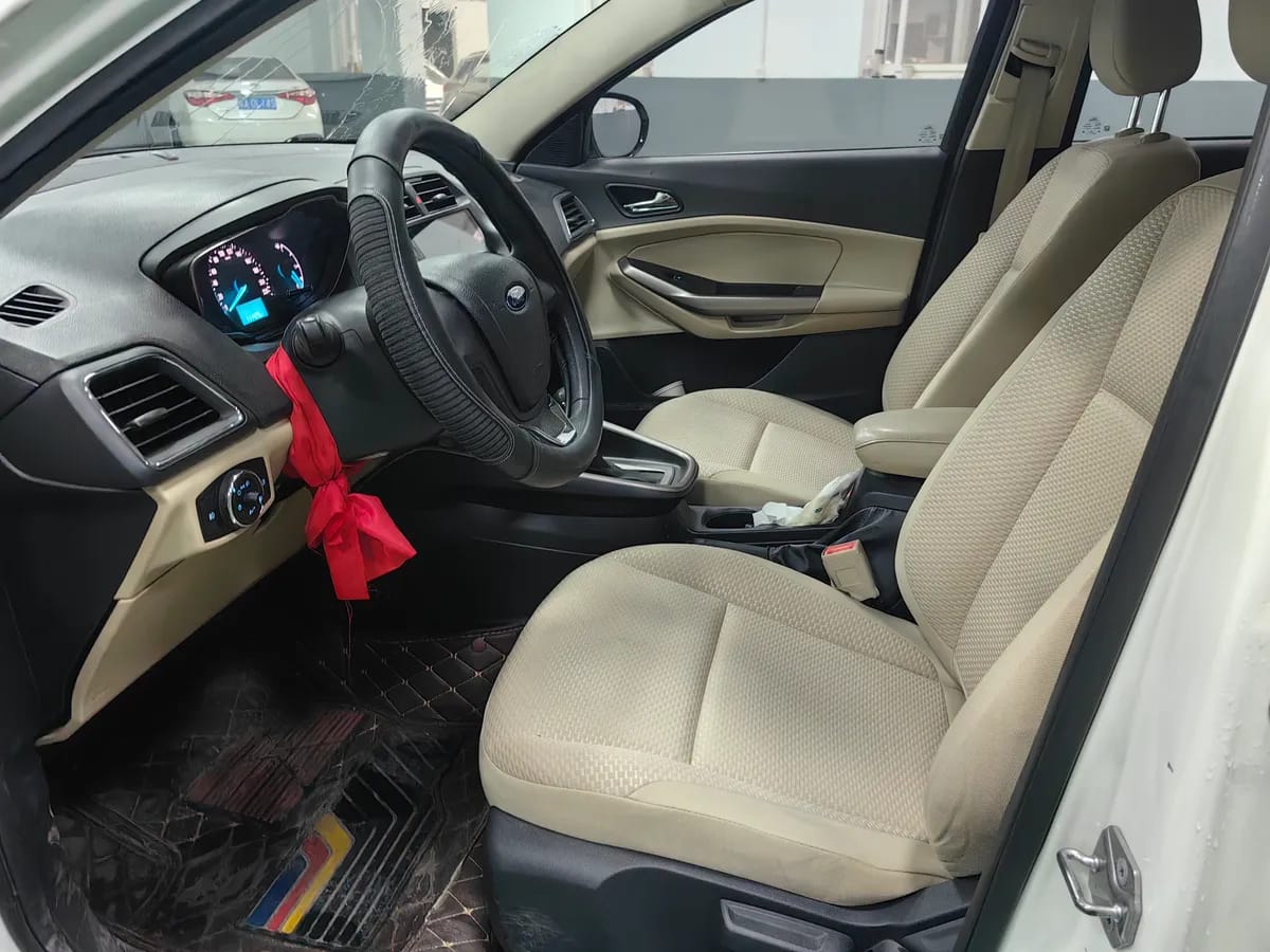 Ford 2015 1.5L 9