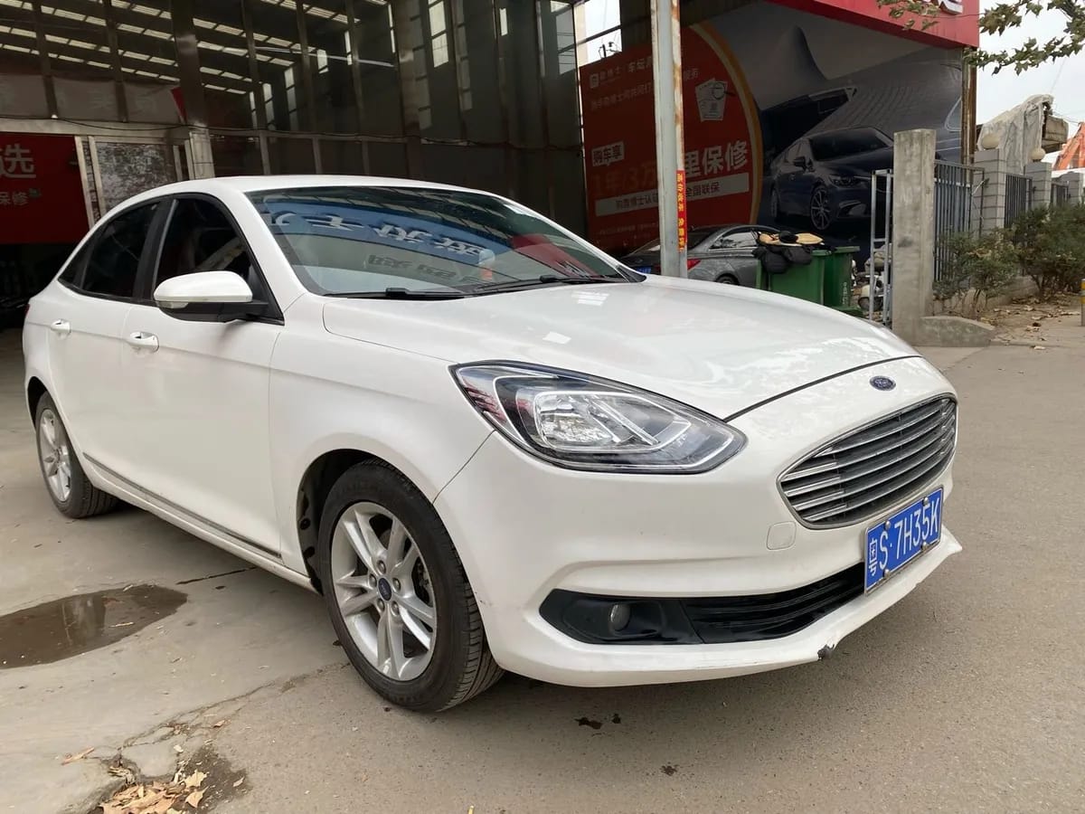 Ford 2019 1.5L V 3