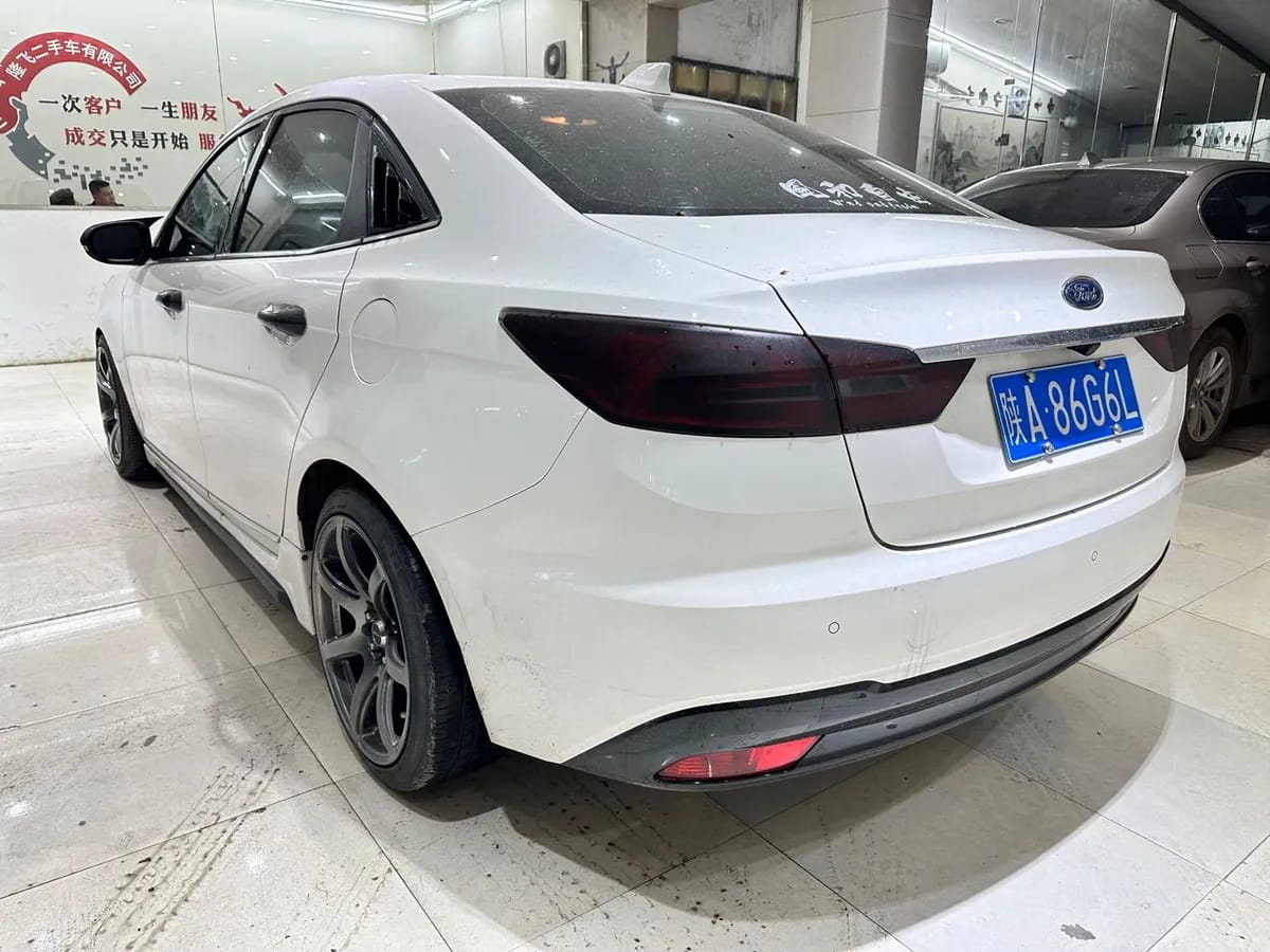 Ford 2019 1.5L VI 7