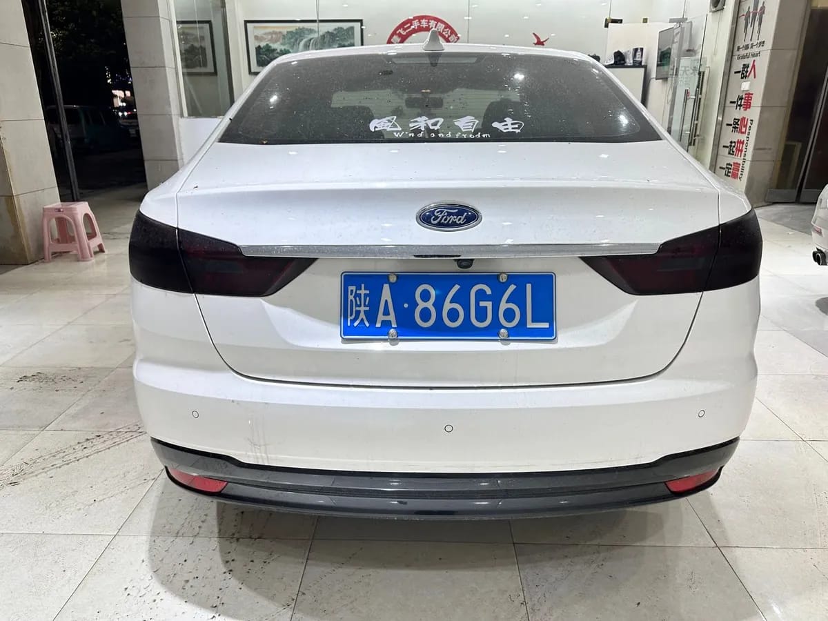 Ford 2019 1.5L VI 8