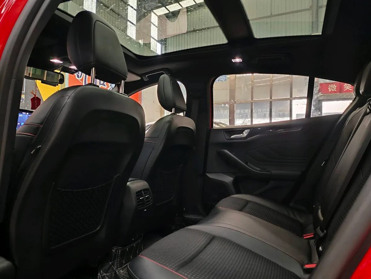 Ford 2020 EcoBoost 180 ST Line 9