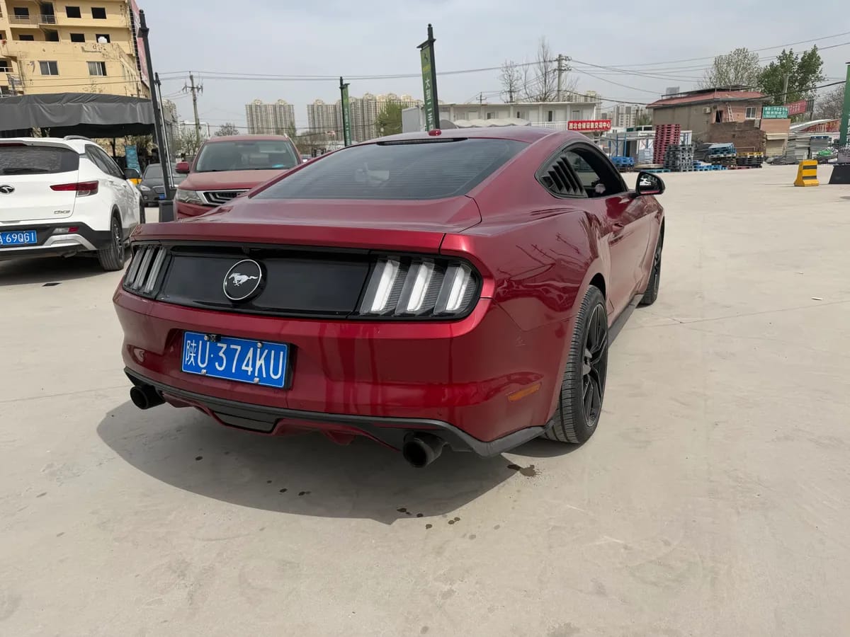 Ford Mustang ( ) 2017 2.3T 8