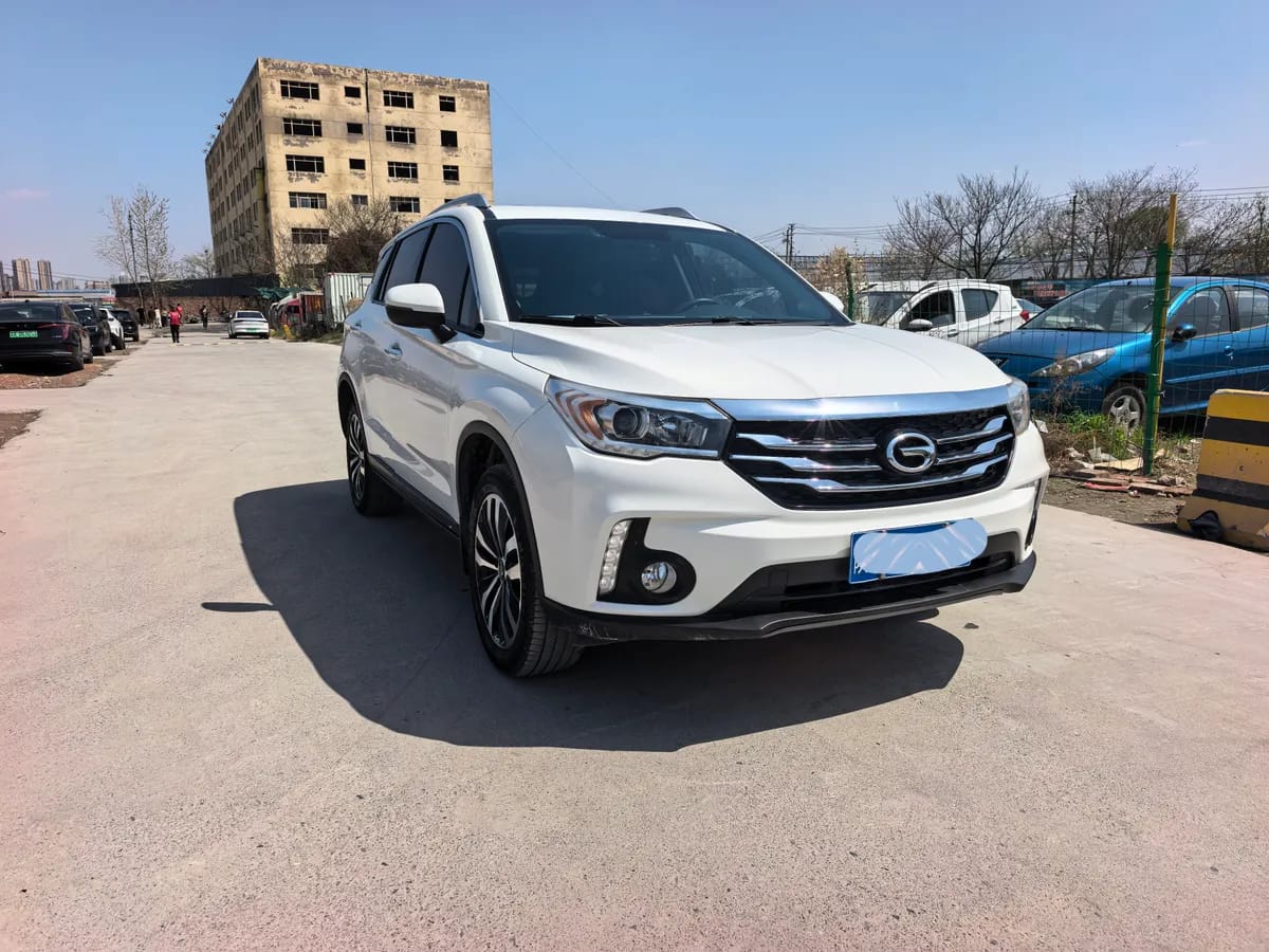 GAC Trumpchi GS4 2016 235T G-DCT 3