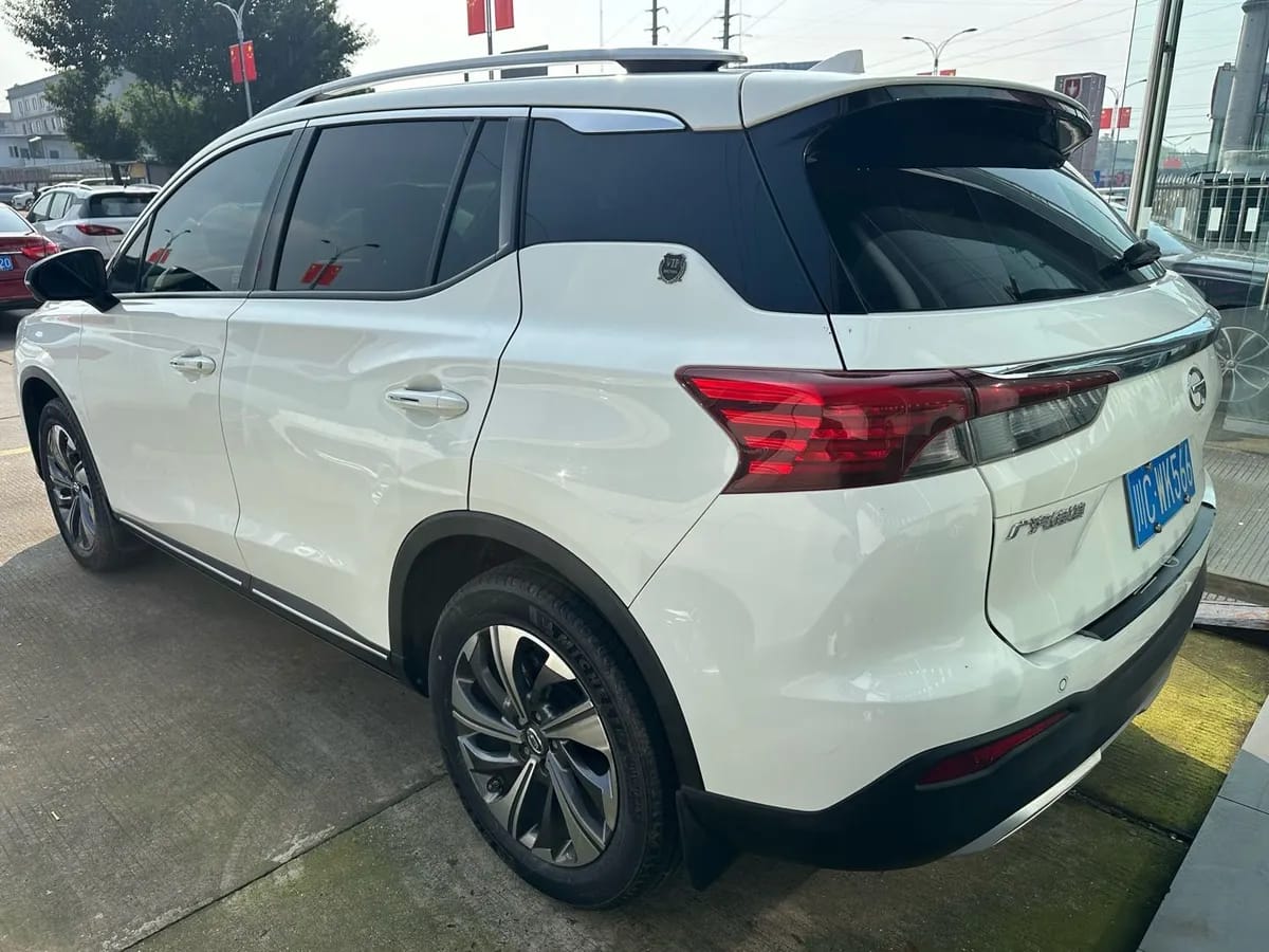 GAC Trumpchi GS4 2018 235T DCT 3