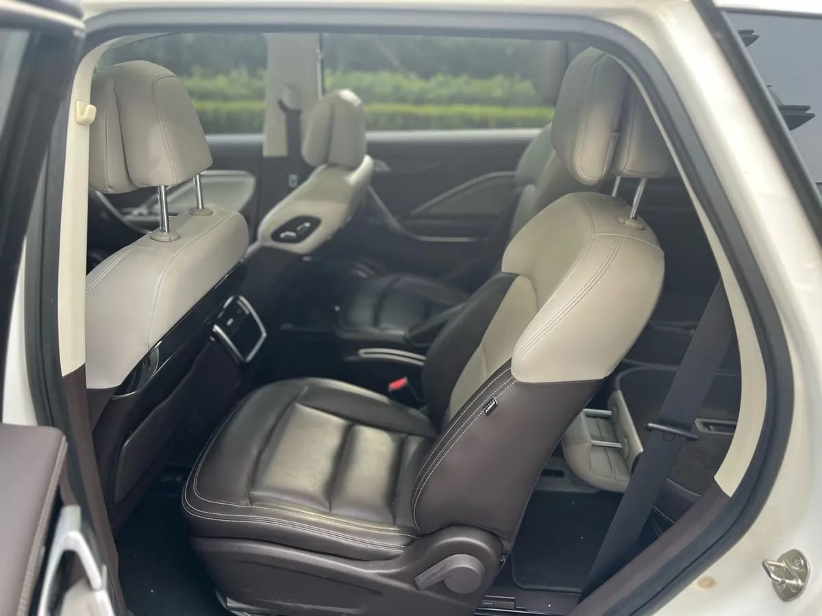 Geely 2019 1.5TD PHEV 8