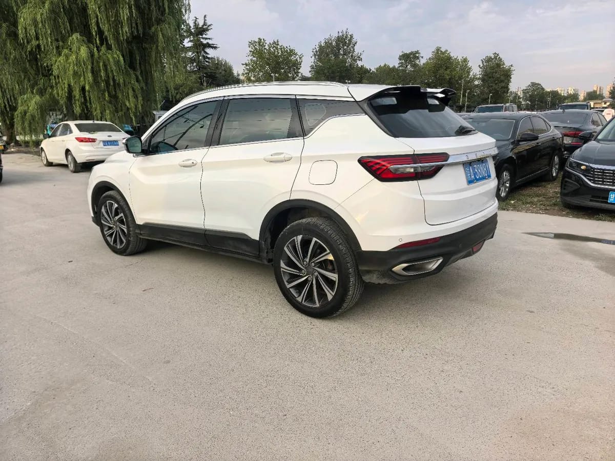 Geely 2019 260T DCT V 6