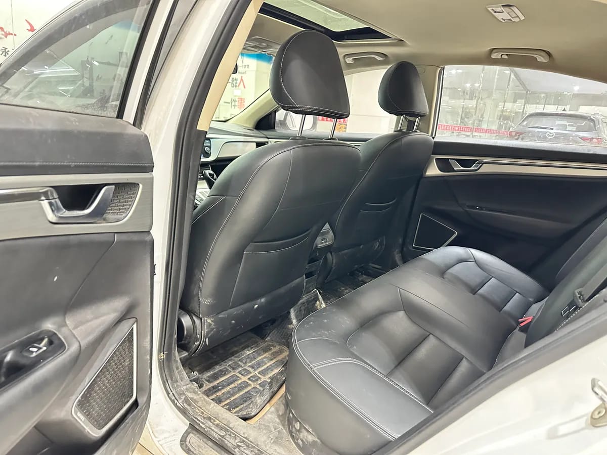 Geely GL 2017 1.8L DCT 6