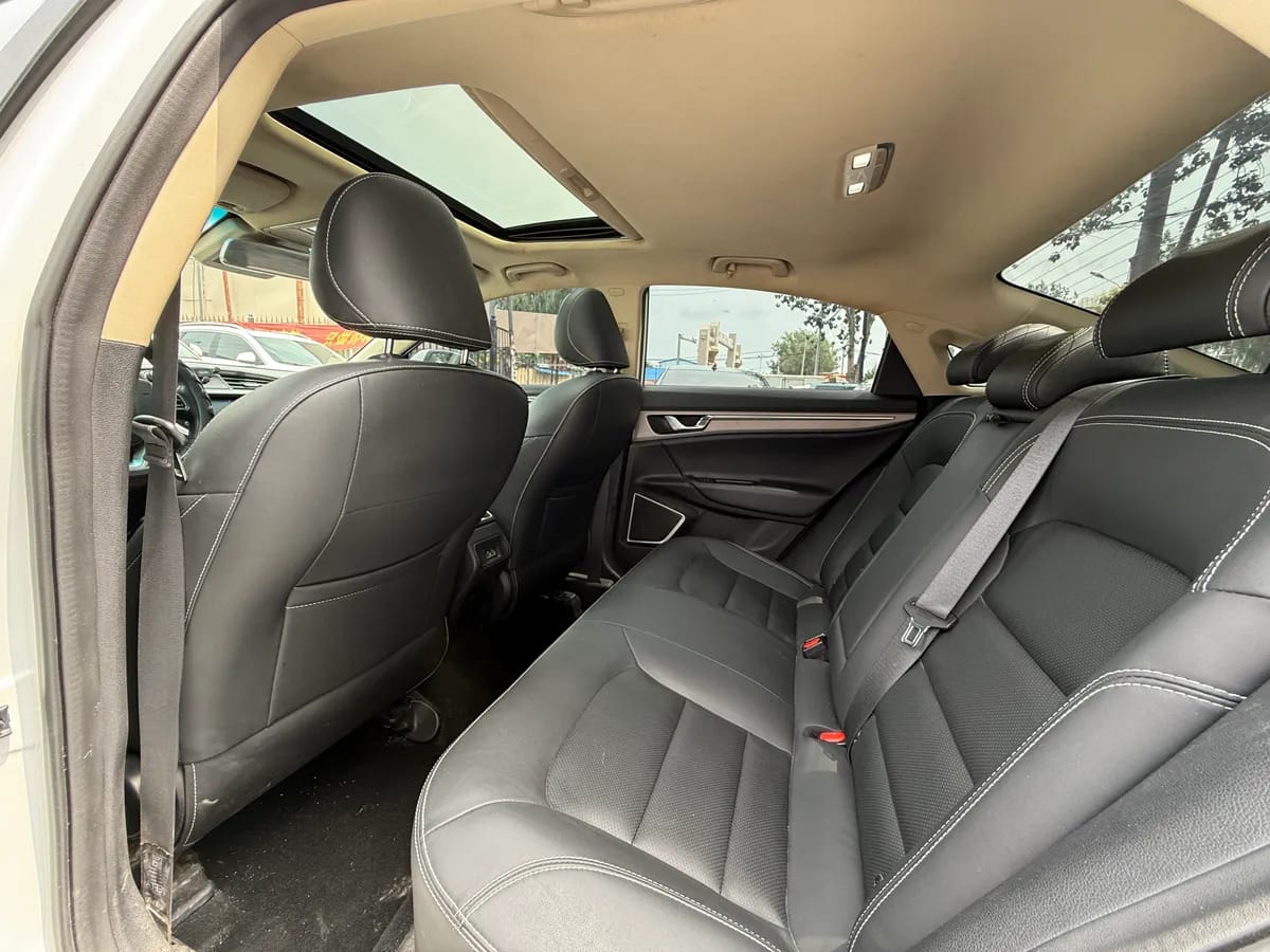 Geely GL 2019 1.4T CVT 7