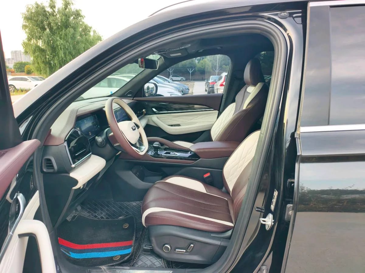 Geely L 2021 2.0TD DCT EVO 4