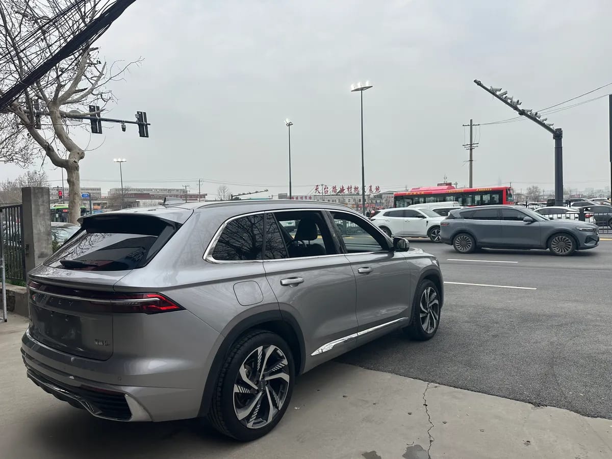Geely L 2024 2.0TD �� 4