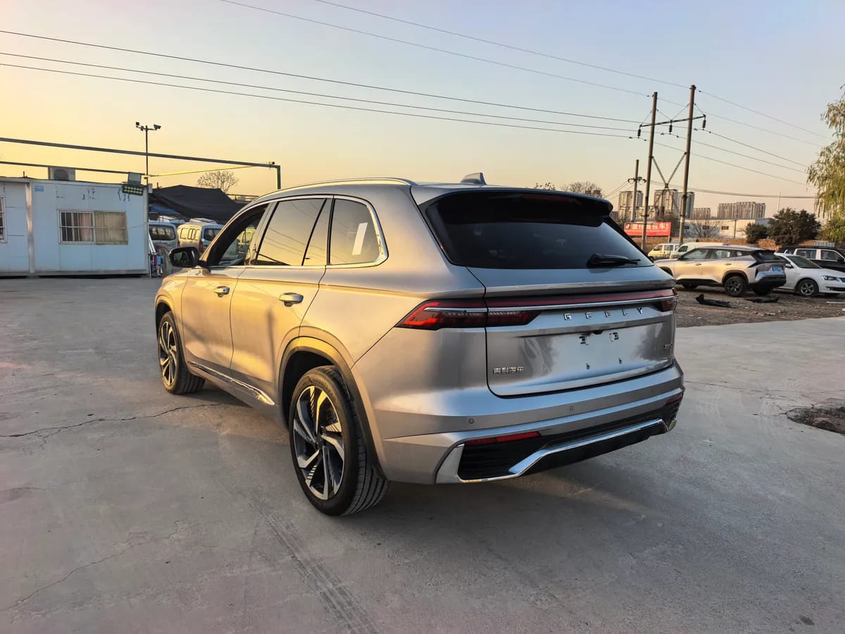 Geely L 2024 2.0TD 7