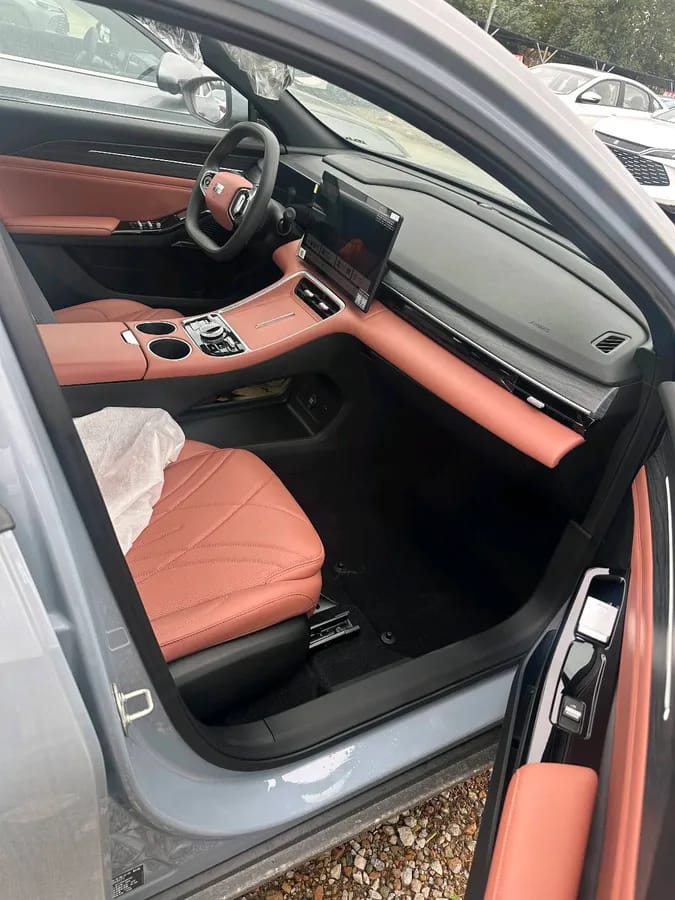 Geely L6 2025 EM-i 60km 5