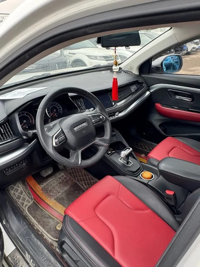 Haval H2s 2017 1.5T 8