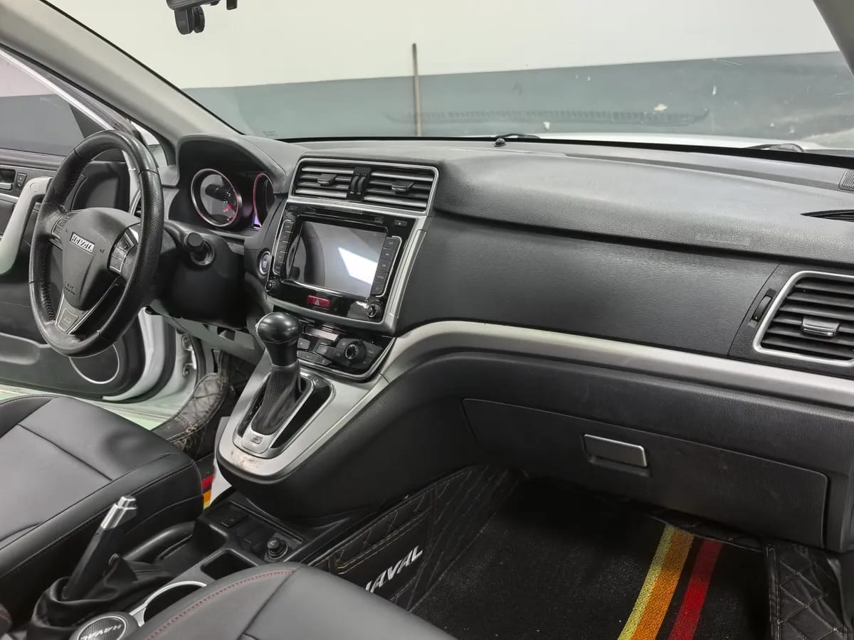 Haval M6 2017 1.5T 8
