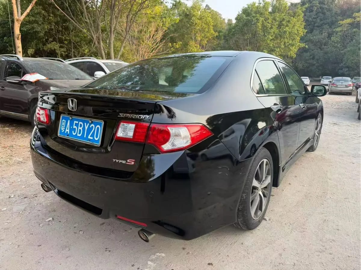 Honda 2013 2.4L TYPE-S 8