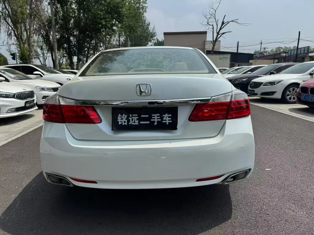 Honda 2015 2.0L EX 4