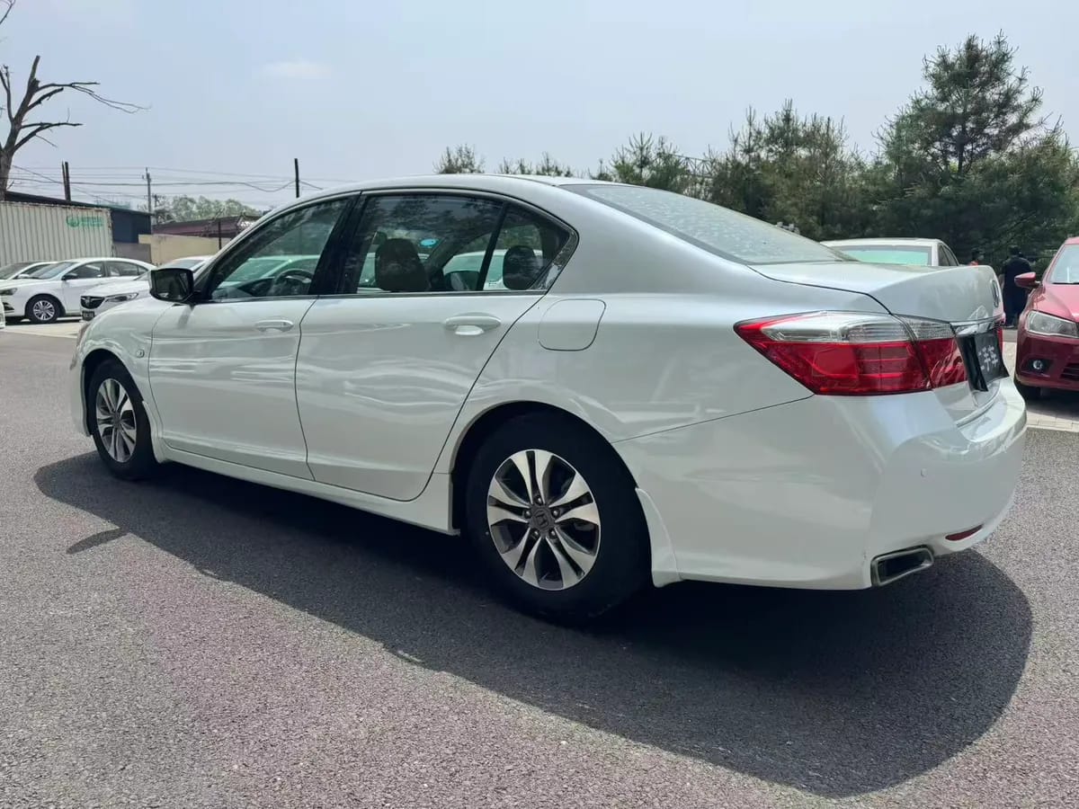 Honda 2015 2.0L EX 5