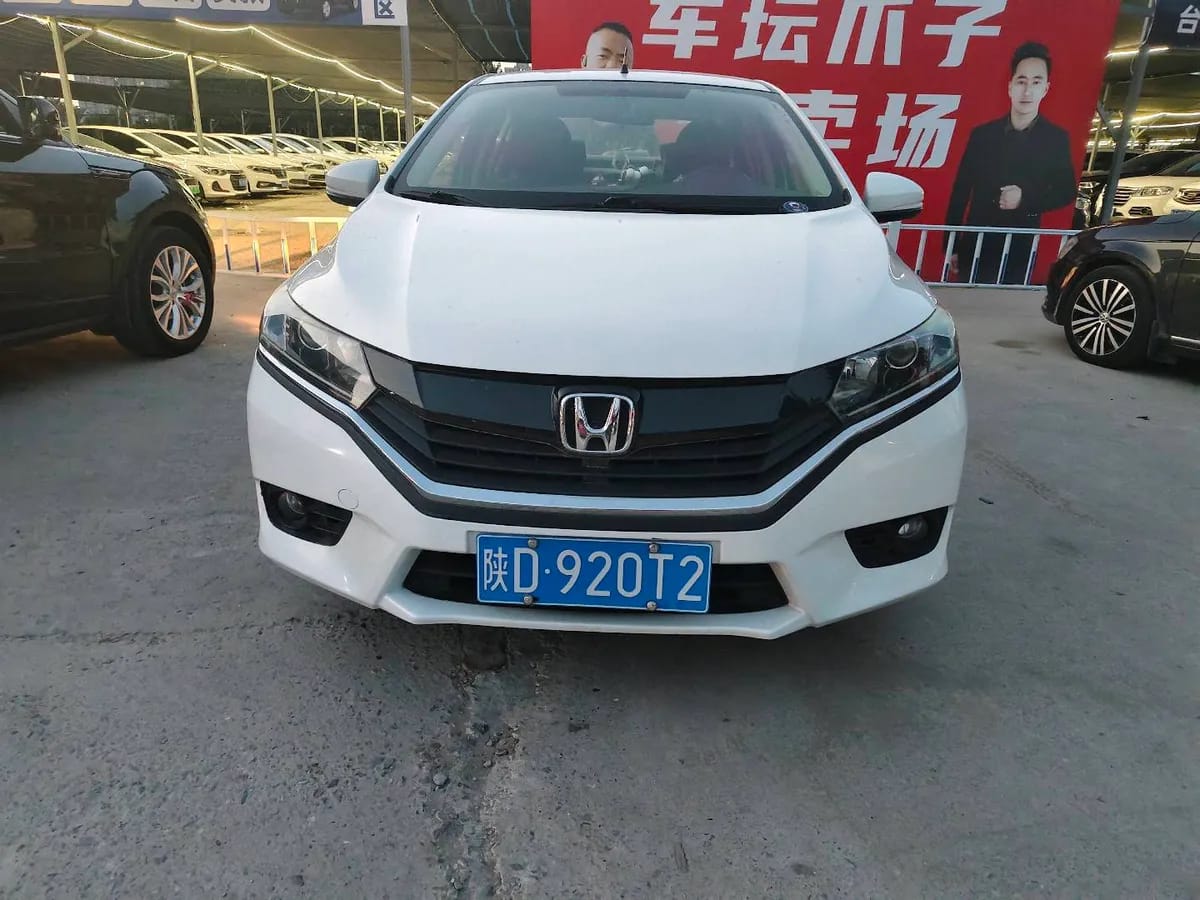 Honda 2016 1.5L CVT V 2